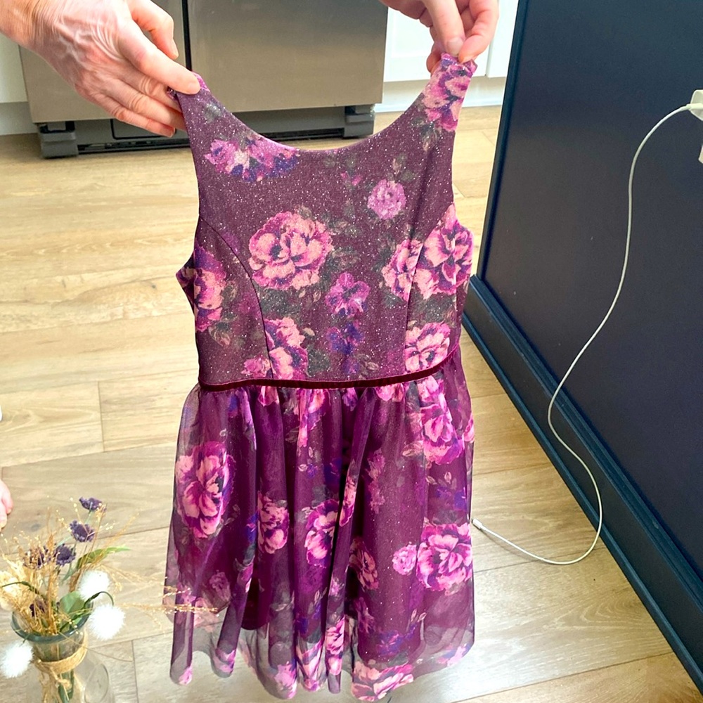 Used only once, girl dress size 7/8 M